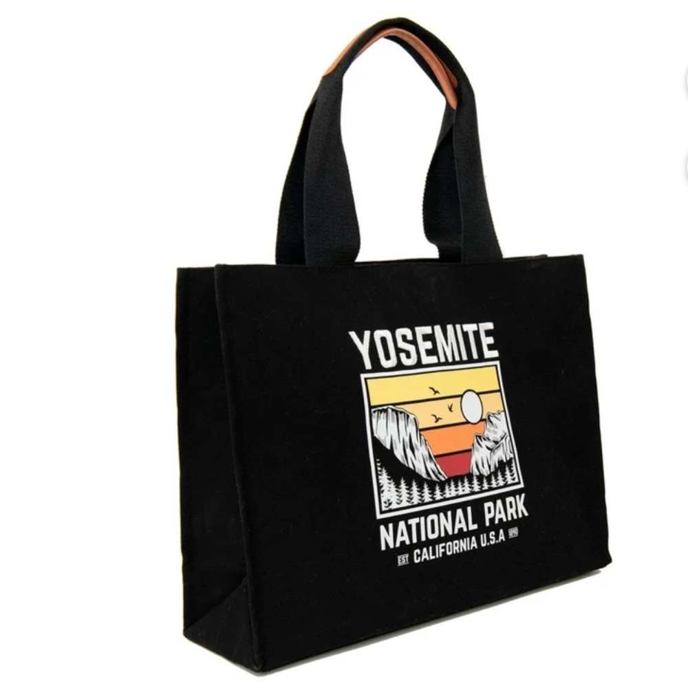 National Parks Yosemite Black Tote Bag Lined with Pockets Snap Closure Handles